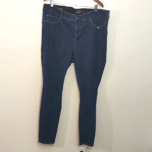 Torrid Denim - SLIGHTLY USED TORRID PREMIUM BOMBSHELL SKINNY BLUE JEANS SIZE 20R
